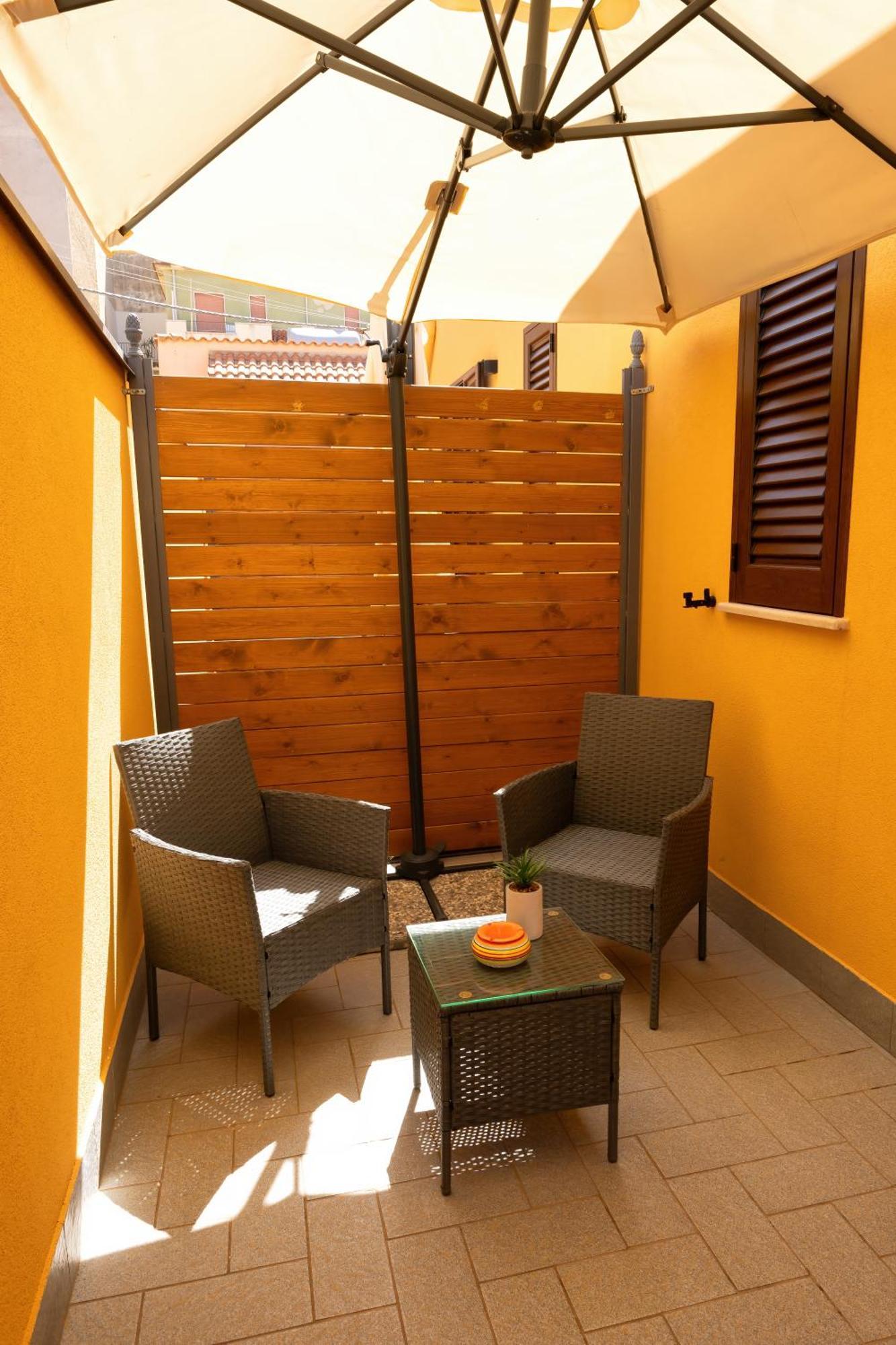 Sunset House Acomodação com café da manhã Balestrate Exterior foto